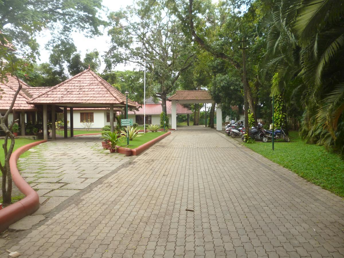 Ktdc Kumarakom Gateway Resort Alappuzha Exterior photo