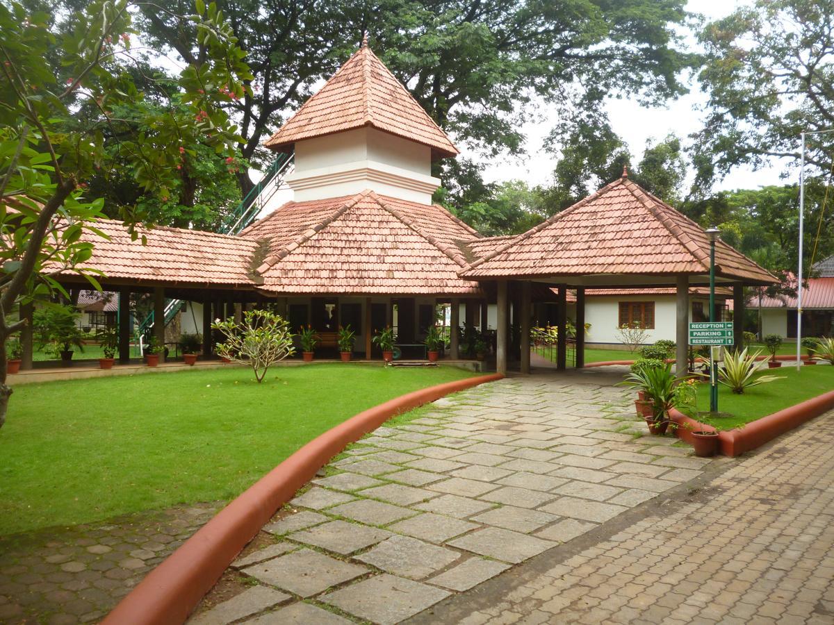 Ktdc Kumarakom Gateway Resort Alappuzha Exterior photo